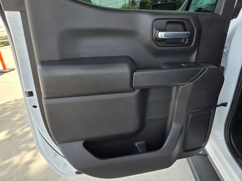 Certified 2025 Chevrolet Silverado 1500 Custom Trail Boss w/ Dark Appearance Package AWD/4WD image 20