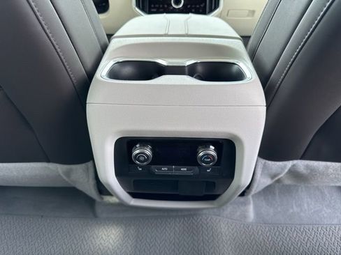 Used 2025 GMC Acadia Denali FWD image 26