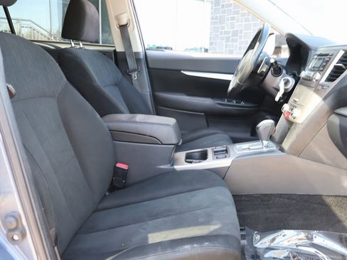 Used 2013 Subaru Outback 2.5i Premium image 10