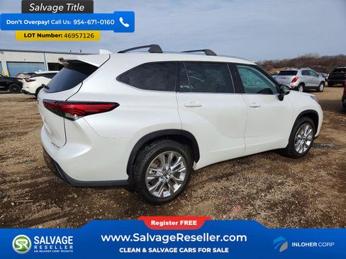 Used 2022 Toyota Highlander Limited AWD/4WD image 4
