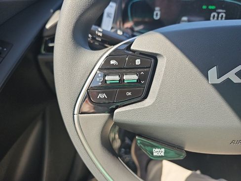 New 2026 Kia Niro LX FWD image 12