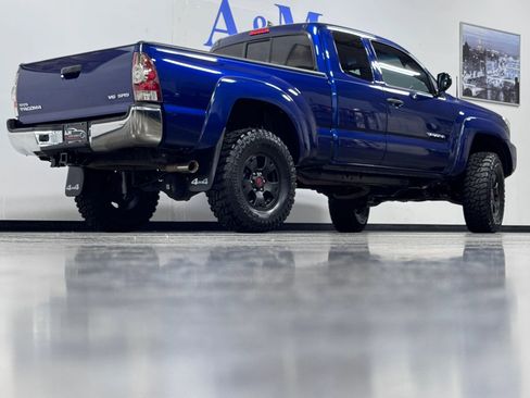 Used 2015 Toyota Tacoma 4x4 Access Cab V6 w/ SR5 Package image 5