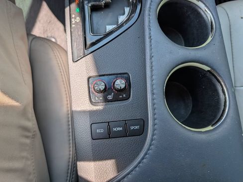 Used 2015 Toyota Avalon XLE FWD image 15