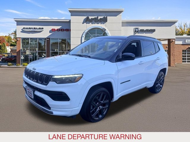 Certified 2025 Jeep Compass Limited w/ High Altitude Package AWD/4WD image 3