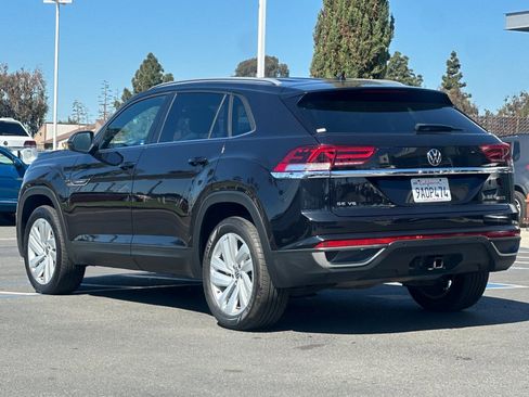 Used 2022 Volkswagen Atlas Cross Sport SE image 6