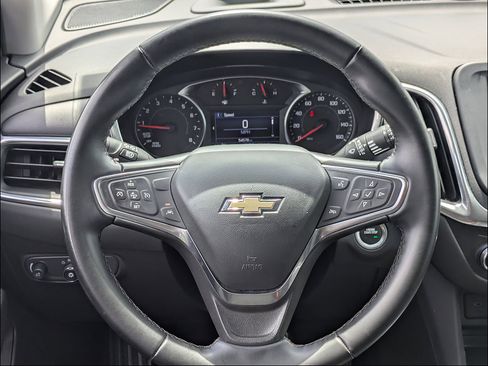 Used 2024 Chevrolet Equinox LT AWD/4WD image 18