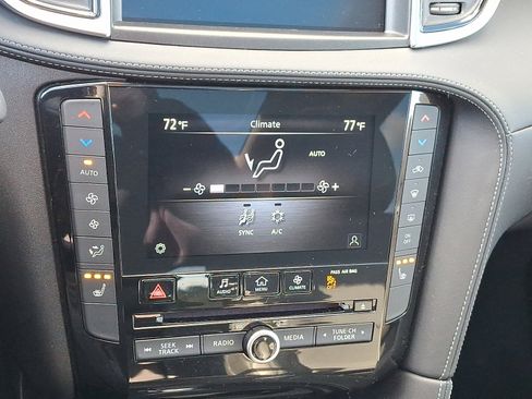 Used 2025 INFINITI QX50 Luxe image 18
