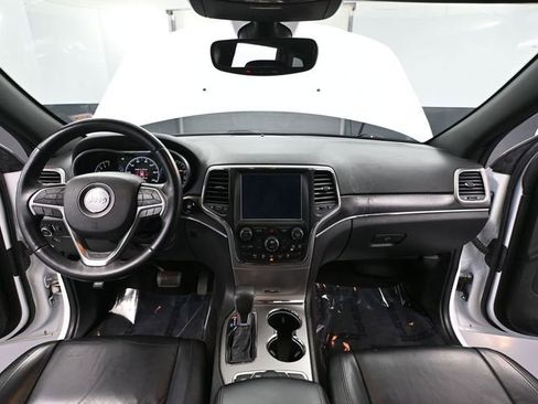 Used 2018 Jeep Grand Cherokee Limited w/ Trailer Tow Group IV image 25