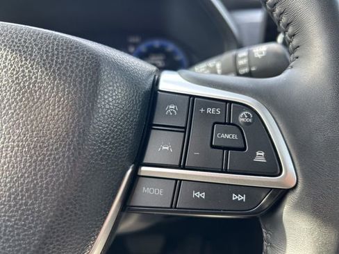 Used 2025 Toyota Grand Highlander Limited image 22