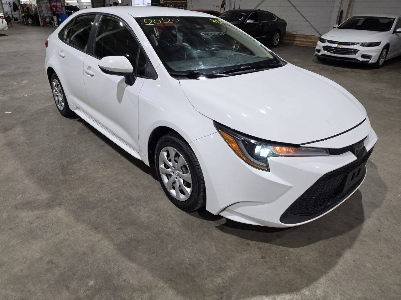 Used 2020 Toyota Corolla LE FWD image 19