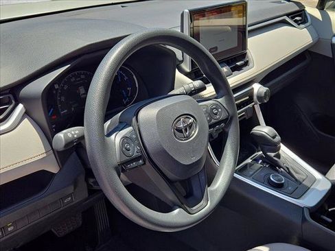 Used 2025 Toyota RAV4 XLE w/ Convenience Package AWD/4WD image 10