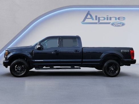 Used 2021 Ford F350 Lariat image 2