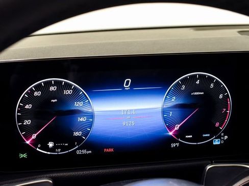 Certified 2025 Mercedes-Benz GLB 250 image 23