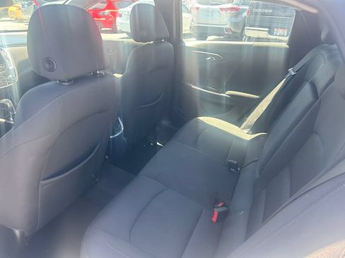 Used 2020 Chevrolet Malibu LT FWD image 30