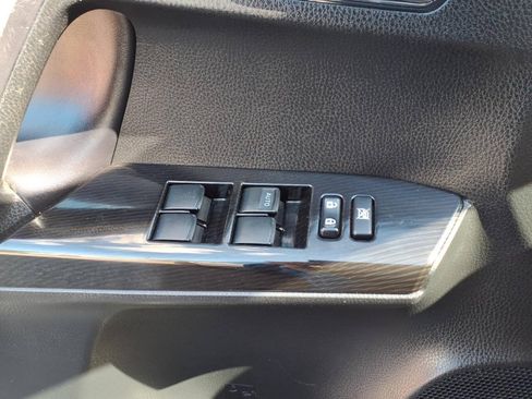 Used 2018 Toyota RAV4 SE w/ Power Extra Value Package AWD/4WD image 29