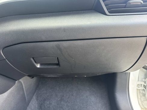 Used 2025 Nissan Altima 2.5 SV FWD image 24