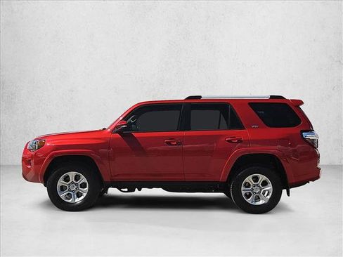 Used 2022 Toyota 4Runner SR5 Premium AWD/4WD image 9