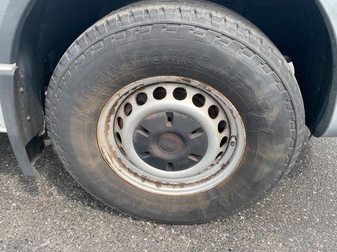 Used 2014 Freightliner Sprinter 2500 image 9