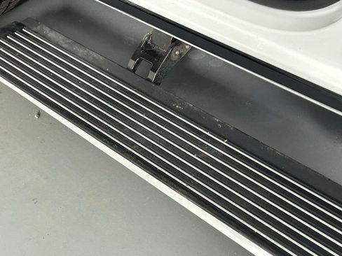 Used 2024 Jeep Grand Wagoneer L 4WD image 38