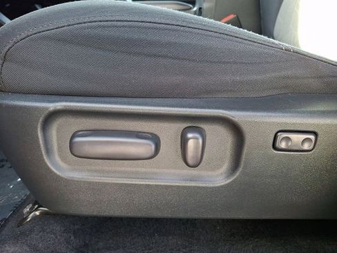 Used 2020 Toyota Tacoma TRD Sport image 15