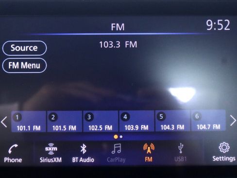 Used 2021 Nissan Sentra SV FWD image 17