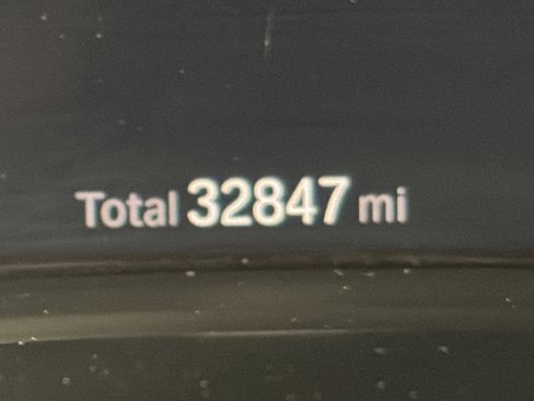 Used 2022 BMW X5 M50i w/ Executive Package image 5