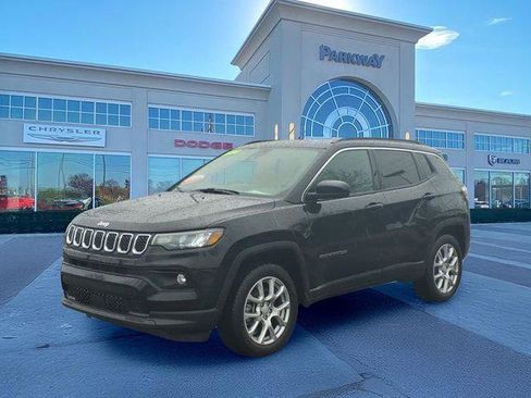 Certified 2024 Jeep Compass Latitude w/ Sun and Sound Group image 1