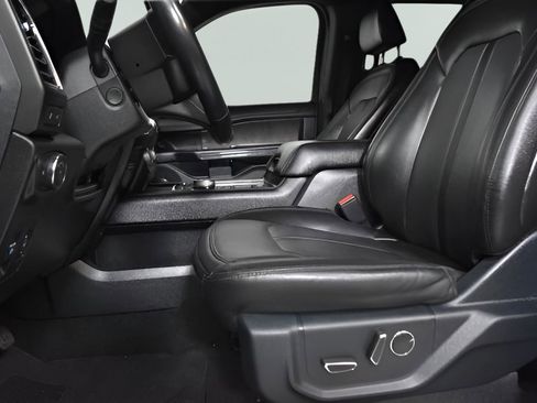 Used 2021 Ford Expedition Limited image 17