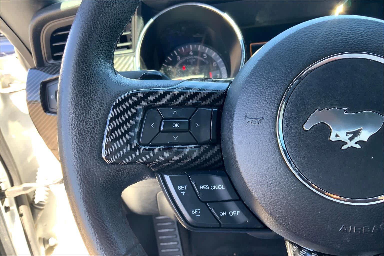 Used 2015 Ford Mustang GT Premium RWD image 22