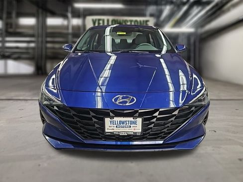 Used 2021 Hyundai Elantra SE image 6