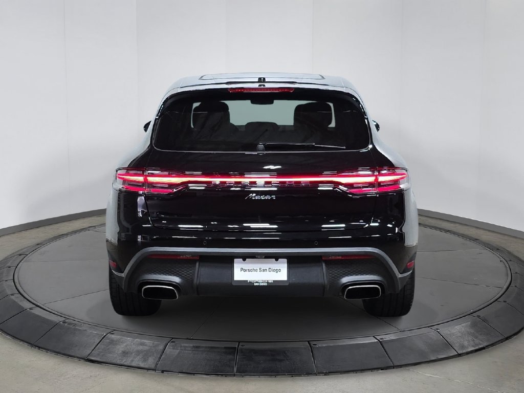 Certified 2023 Porsche Macan AWD/4WD image 6