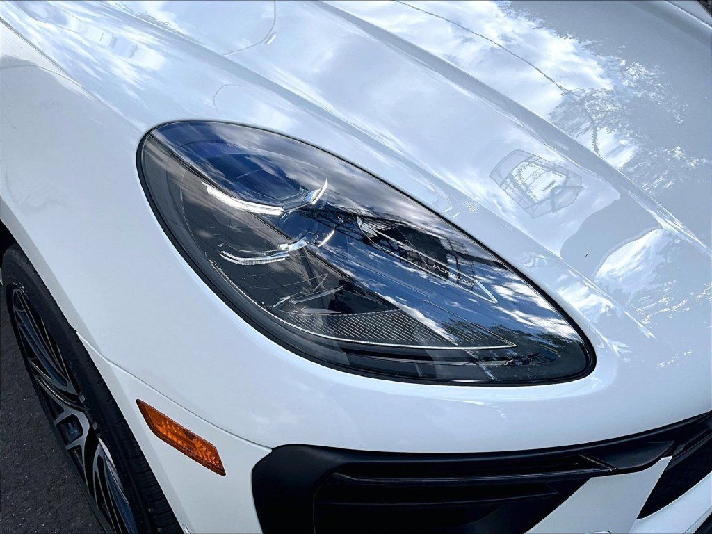 Certified 2026 Porsche Macan S AWD/4WD image 30