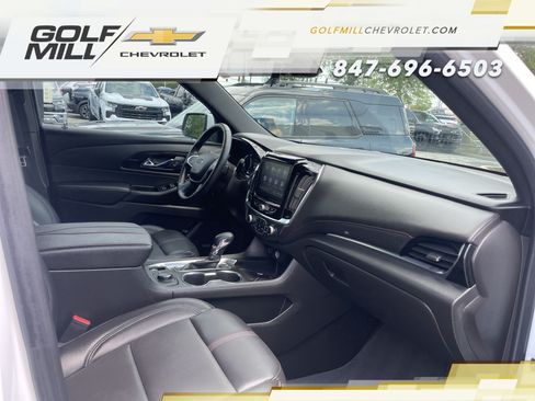 Certified 2023 Chevrolet Traverse RS FWD image 30