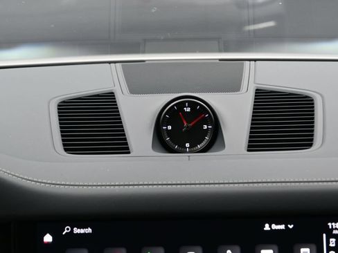 Certified 2023 Porsche Cayenne AWD/4WD image 24