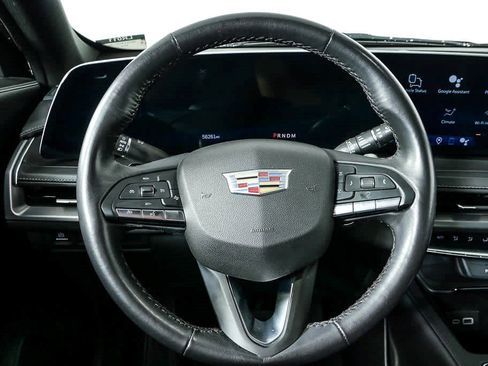 Used 2024 Cadillac XT4 Premium Luxury AWD/4WD image 6