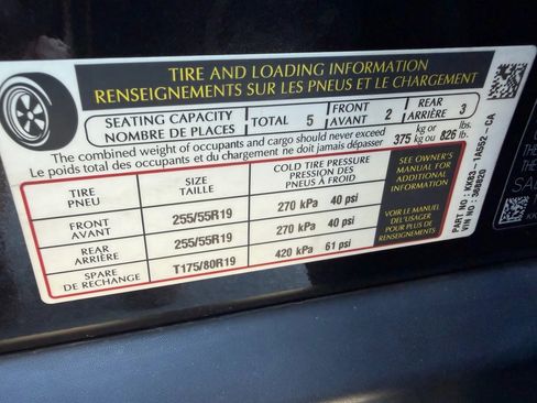 Used 2019 Jaguar F-PACE Premium image 35