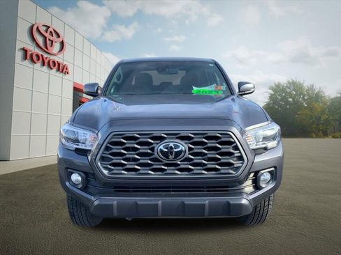 Used 2023 Toyota Tacoma TRD Off-Road image 8
