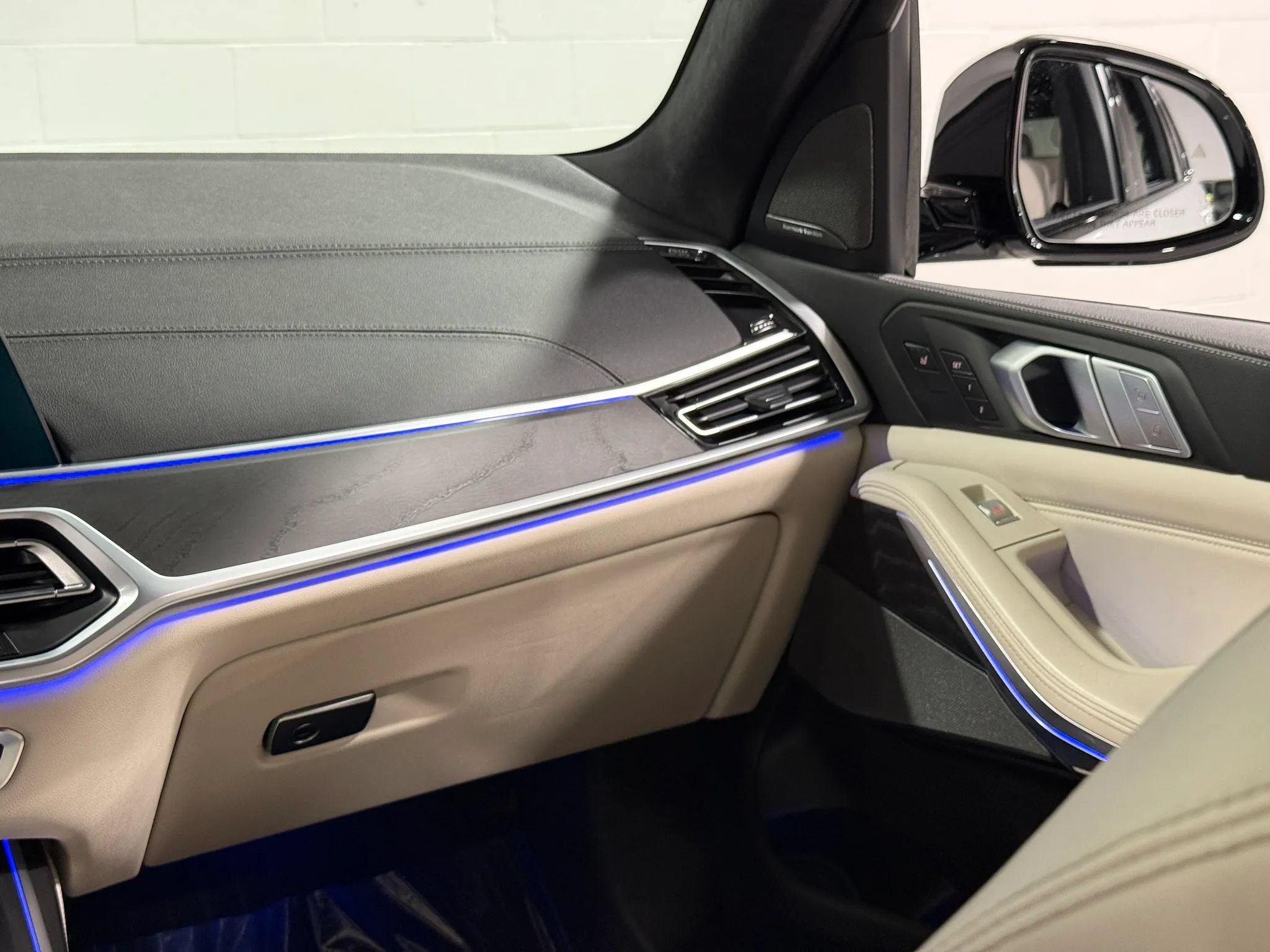 Used 2020 BMW X7 M50i w/ Executive Package AWD/4WD image 47