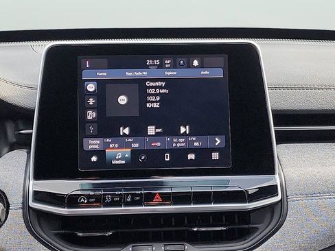 Used 2025 Jeep Compass Sport image 13