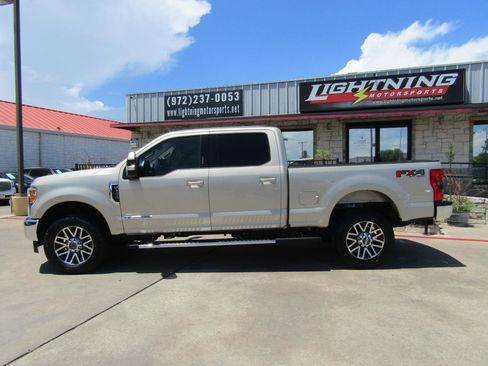 Used 2017 Ford F350 Lariat w/ Lariat Value Package AWD/4WD image 2