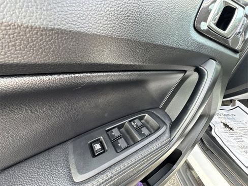 Used 2021 Ford Ranger Lariat w/ FX4 Off-Road Package image 13