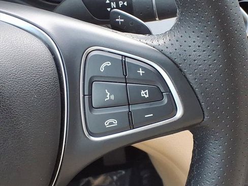 Used 2017 Mercedes-Benz GLA 250 image 9