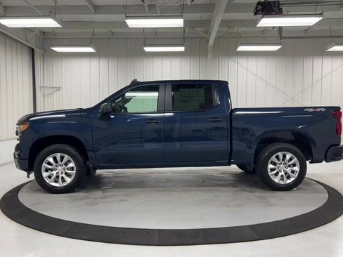 Used 2023 Chevrolet Silverado 1500 Custom image 5
