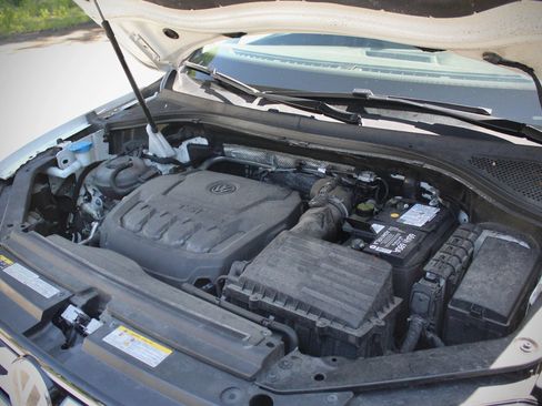 Used 2021 Volkswagen Tiguan SE w/ Panoramic Sunroof Package AWD/4WD image 45