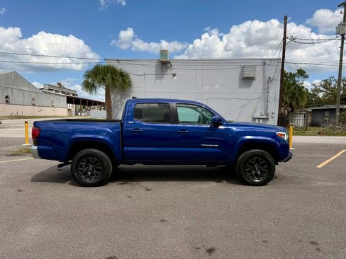 Used 2023 Toyota Tacoma SR5 AWD/4WD image 6