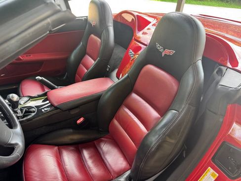 Used 2009 Chevrolet Corvette Convertible w/ Preferred Equipment Group RWD image 19