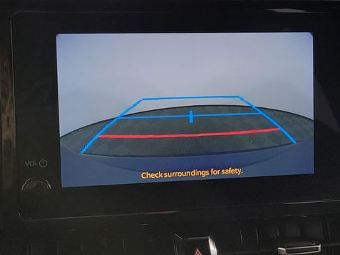 Used 2024 Toyota Corolla SE image 18