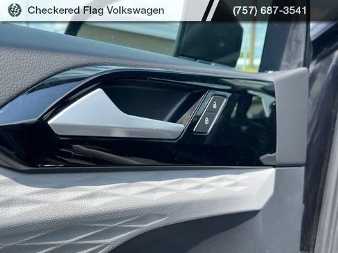 Used 2023 Volkswagen Taos S FWD image 14