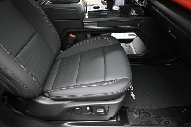 Used 2026 GMC Hummer EV 4x4 Crew Cab w/ Carbon Fiber Edition Package image 30