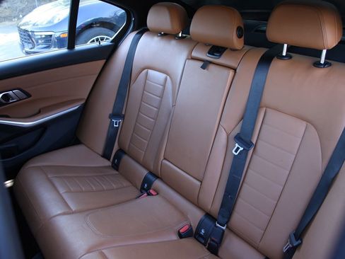 Used 2019 BMW 330i Sedan w/ Premium Package RWD image 15